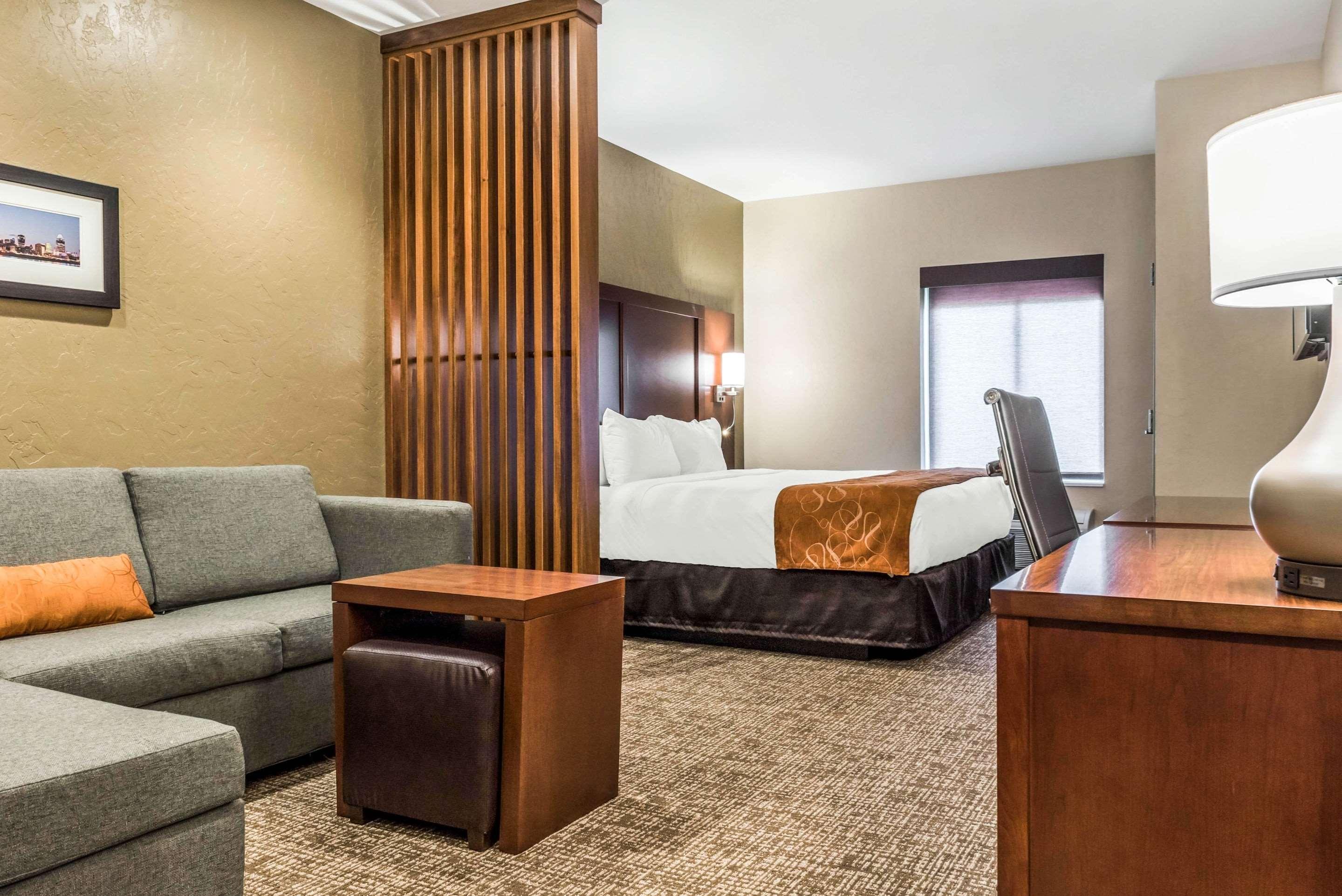Comfort Suites Florence - Cincinnati South Esterno foto